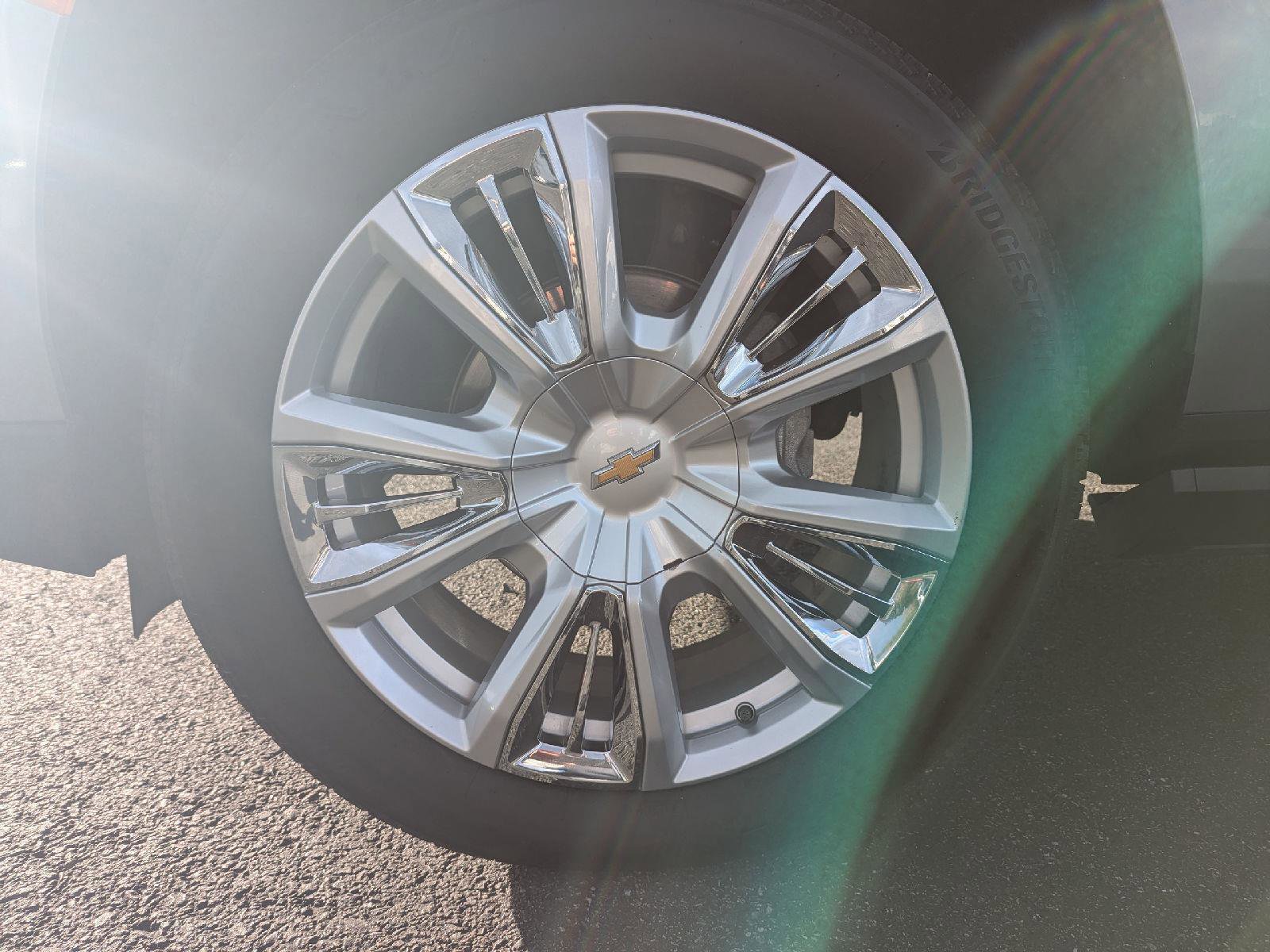 Used 2024 Chevrolet Tahoe High Country image 12