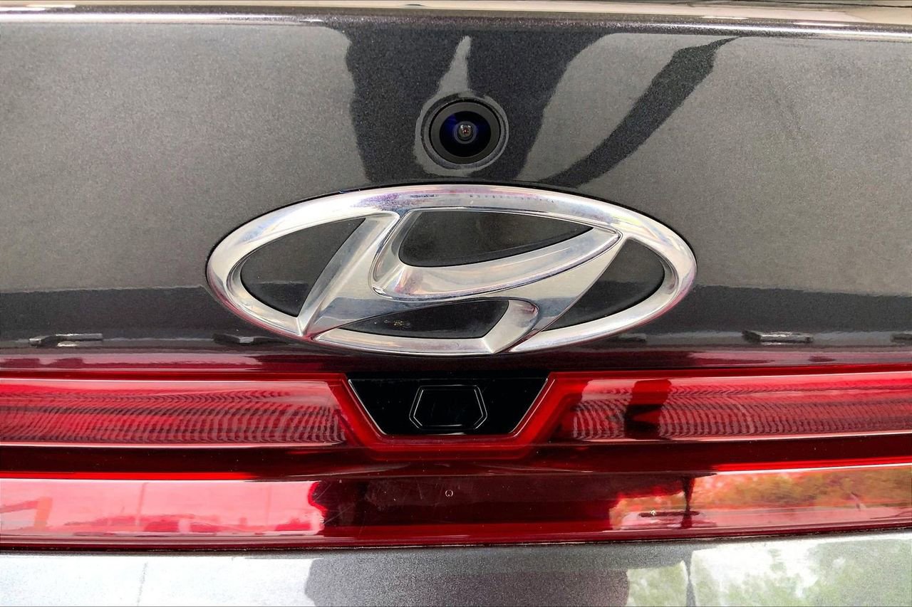 Used 2021 Hyundai Elantra SEL FWD image 30