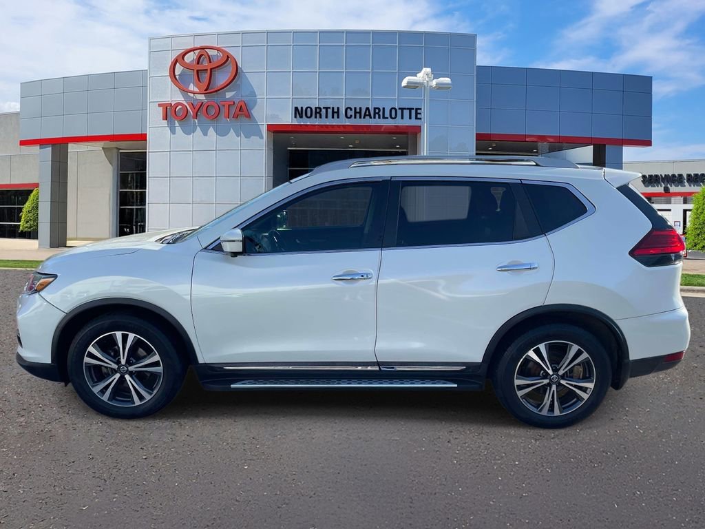 Used 2017 Nissan Rogue SL w/ SL Premium Package image 6