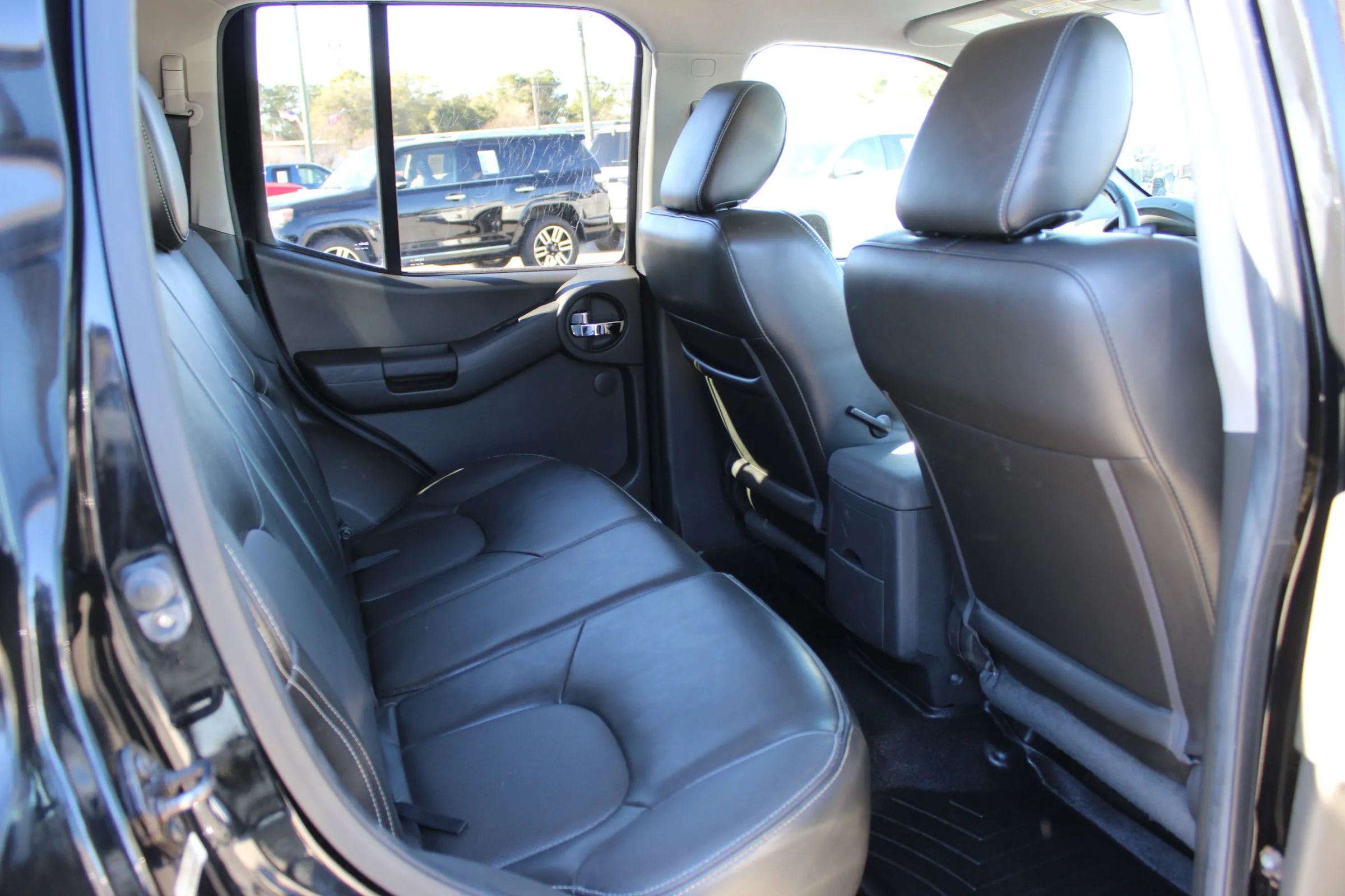 Used 2013 Nissan Xterra PRO-4X w/ Pro-4x Leather Pkg image 24