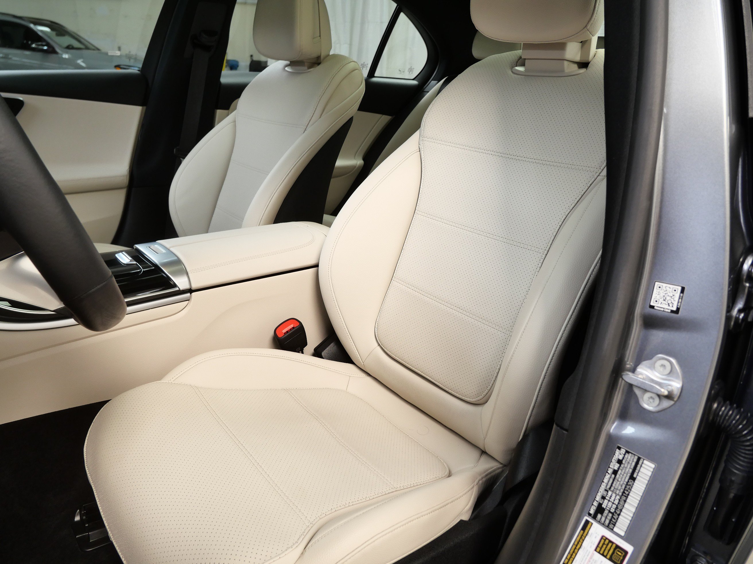 Certified 2023 Mercedes-Benz C 300 4MATIC Sedan image 3