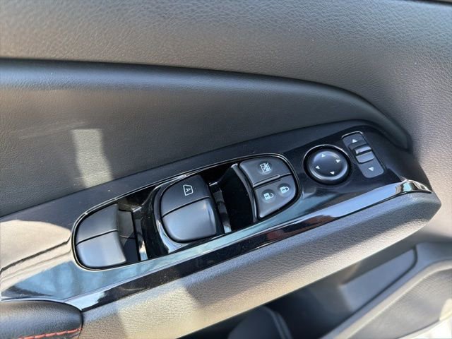 Used 2024 Nissan Altima 2.5 SR image 11