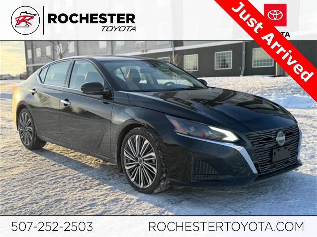 Used 2023 Nissan Altima 2.5 SL video 1