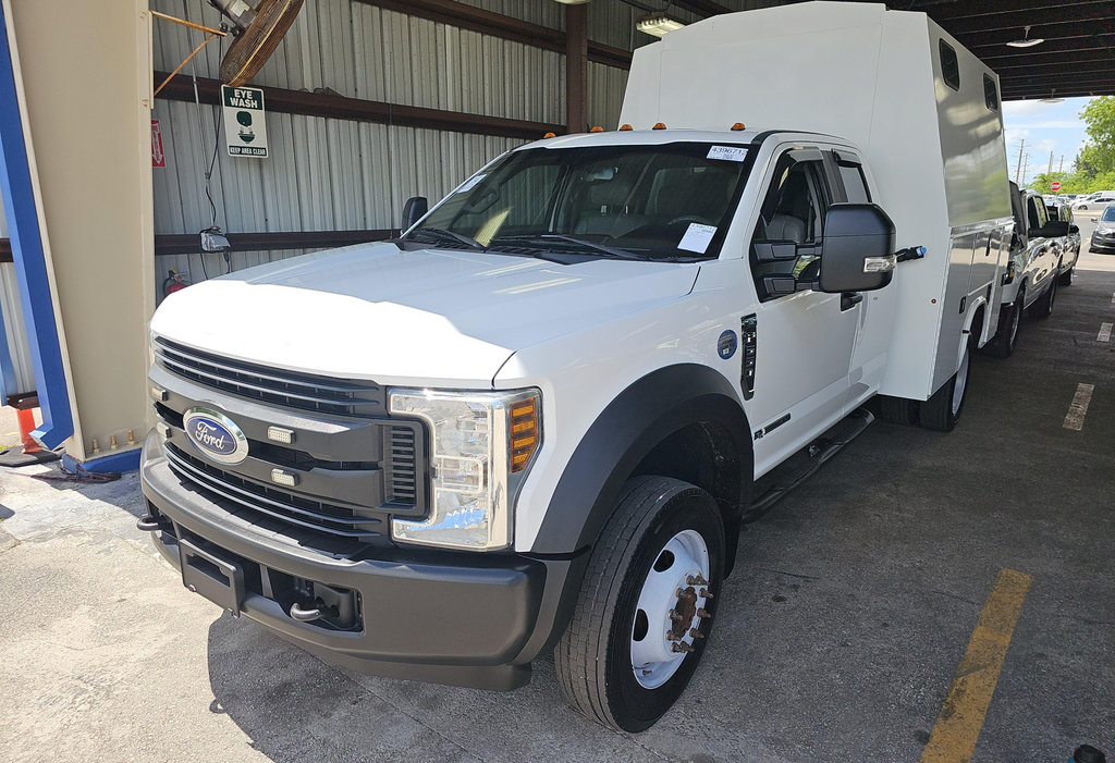 Used 2018 Ford F550 2WD SuperCab Super Duty w/ Power Equipment Group image 5