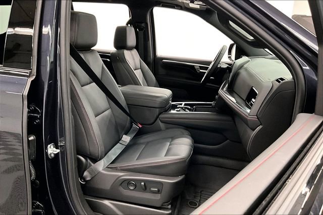 Used 2025 Chevrolet Tahoe RST w/ RST Capability Package image 8