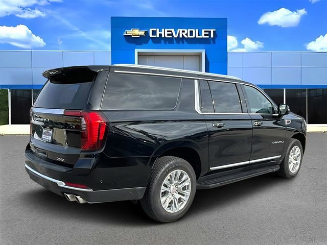 Used 2025 GMC Yukon XL Denali image 3