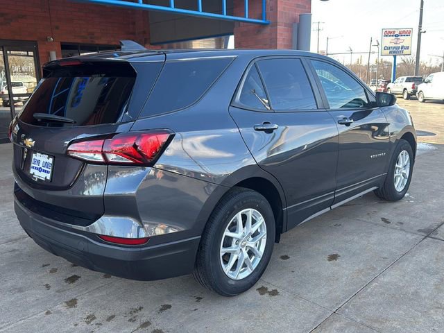 Used 2022 Chevrolet Equinox LS w/ LS Convenience Package image 18