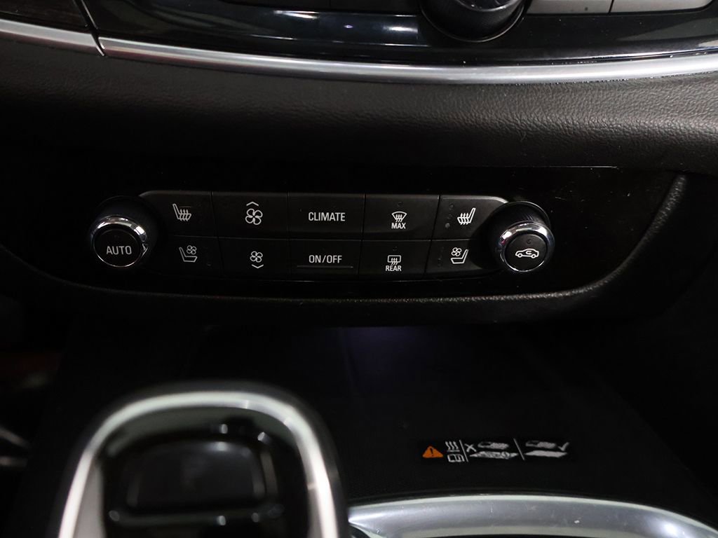 Used 2021 Buick Enclave Avenir w/ Avenir Technology Package image 54