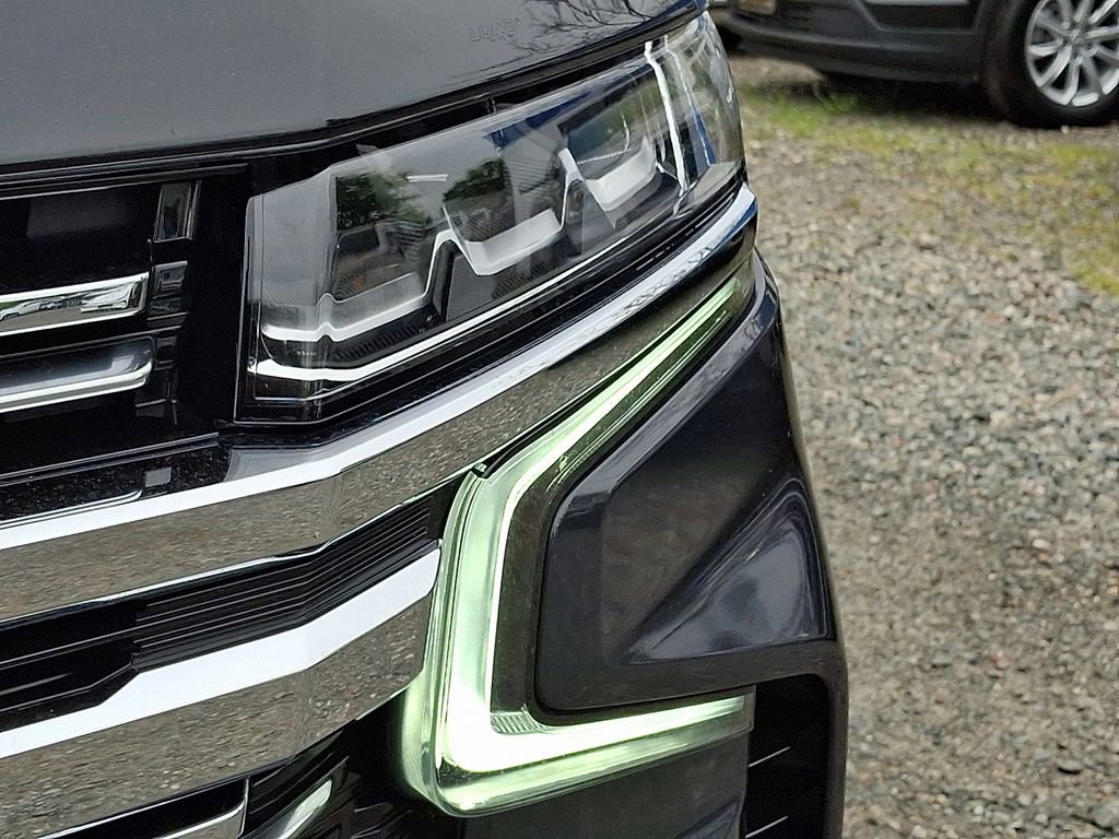 Used 2022 Chevrolet Tahoe Premier AWD/4WD image 37