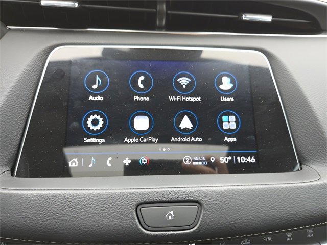 Used 2022 Cadillac XT4 Luxury w/ Cold Weather Package image 17