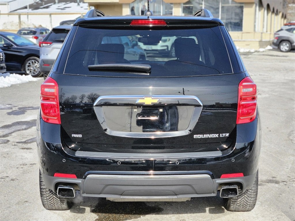 Used 2016 Chevrolet Equinox LTZ w/ Enhanced Convenience Package image 4