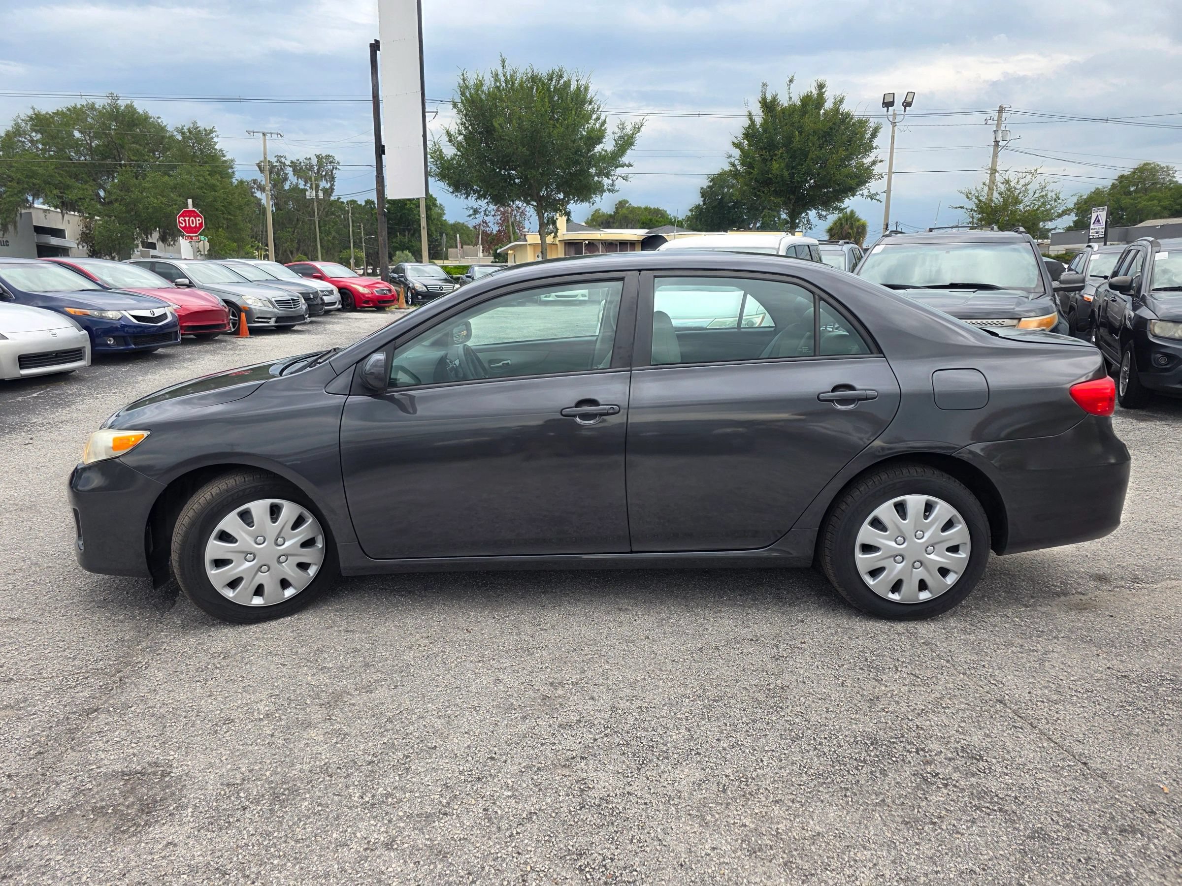 Used 2012 Toyota Corolla LE FWD image 4