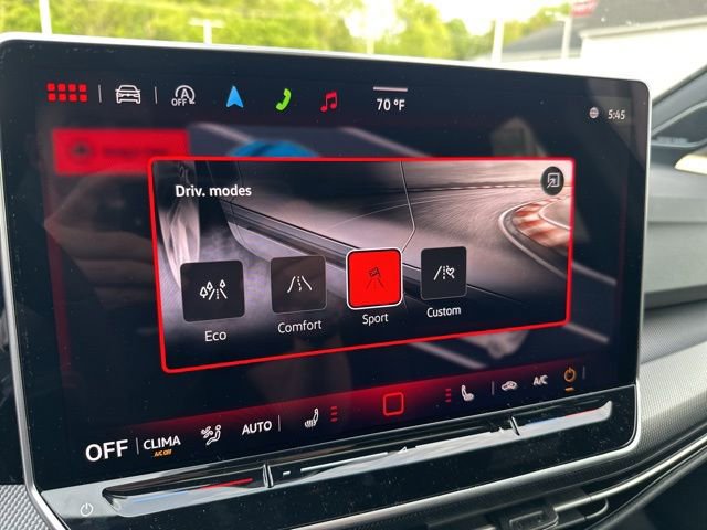 New 2025 Volkswagen GTI SE image 22