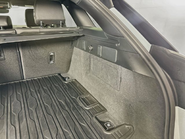 Used 2024 Land Rover Range Rover Velar Dynamic SE AWD/4WD image 26
