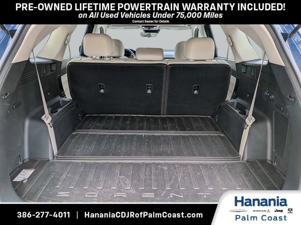 Used 2021 Kia Sorento S w/ Panoramic Sunroof Package FWD image 11