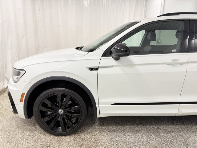 Used 2021 Volkswagen Tiguan SE R-Line AWD/4WD image 4