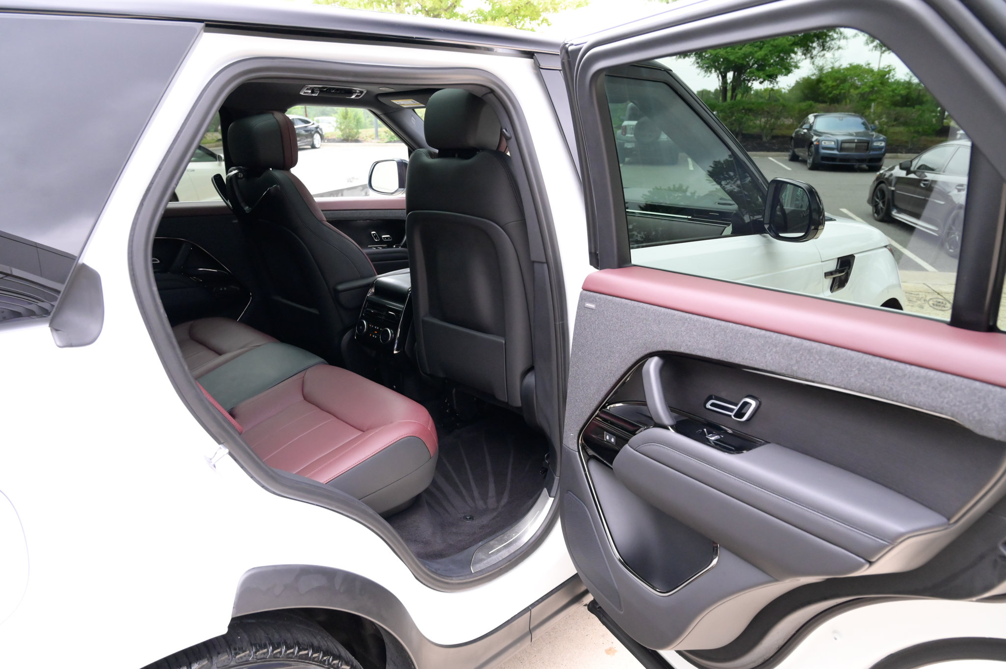Used 2023 Land Rover Range Rover Sport SE Dynamic AWD/4WD image 46