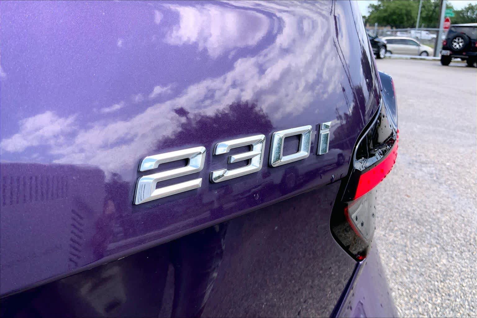 Used 2023 BMW 230i Coupe w/ Convenience Package RWD image 31