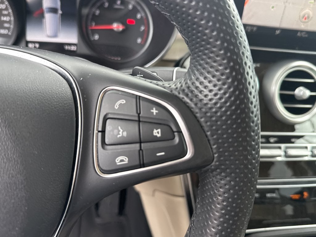 Used 2018 Mercedes-Benz GLC 300 4MATIC image 22