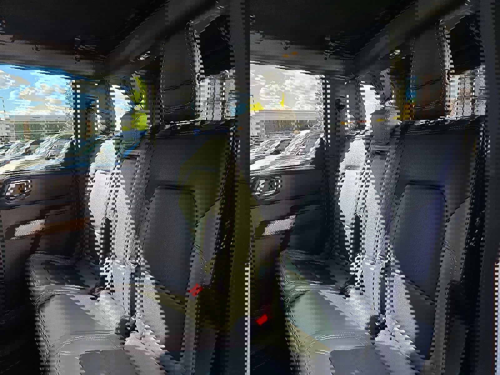 Used 2023 Ford Bronco Outer Banks image 11