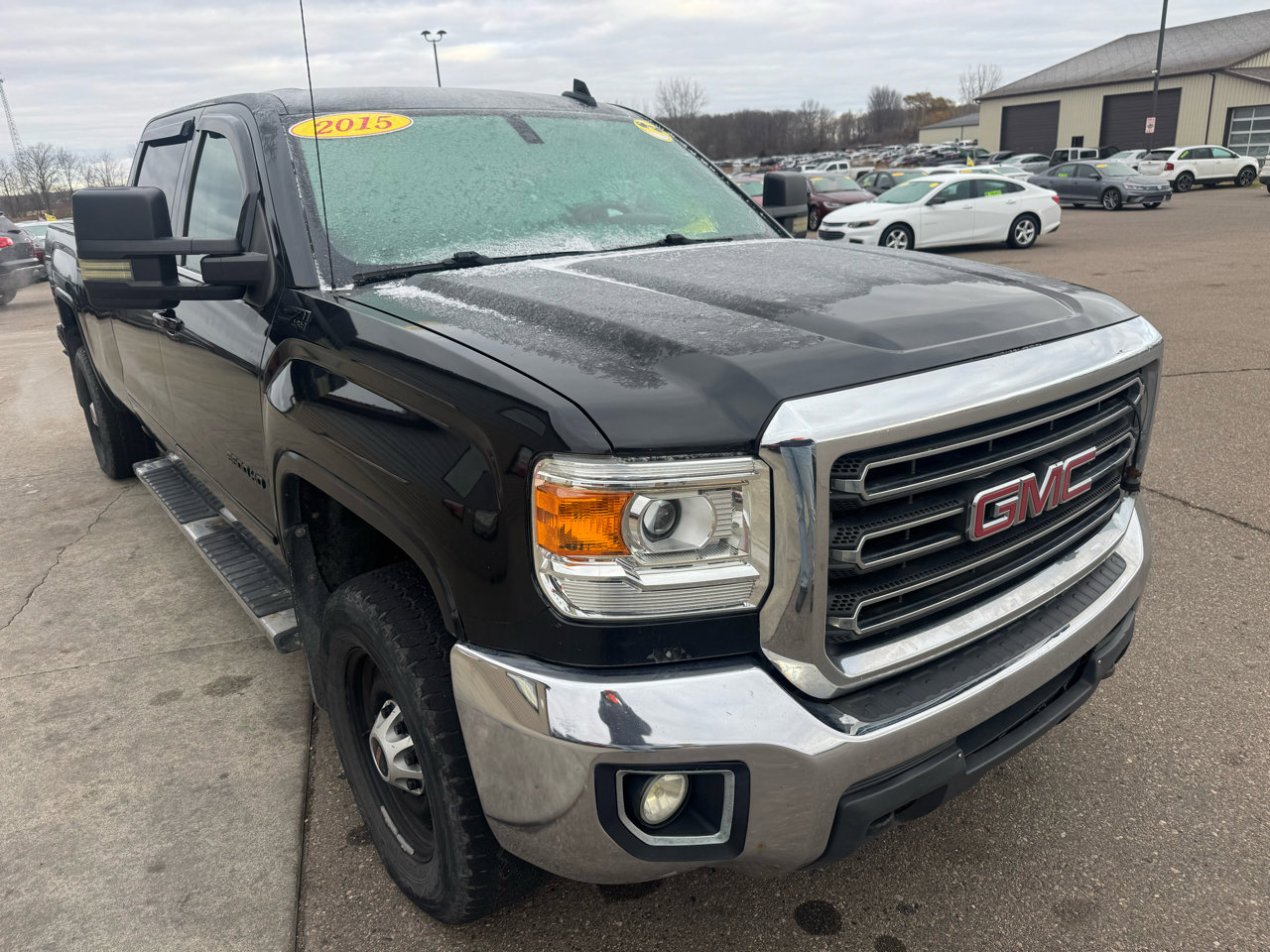 Used 2015 GMC Sierra 3500 SLE image 3