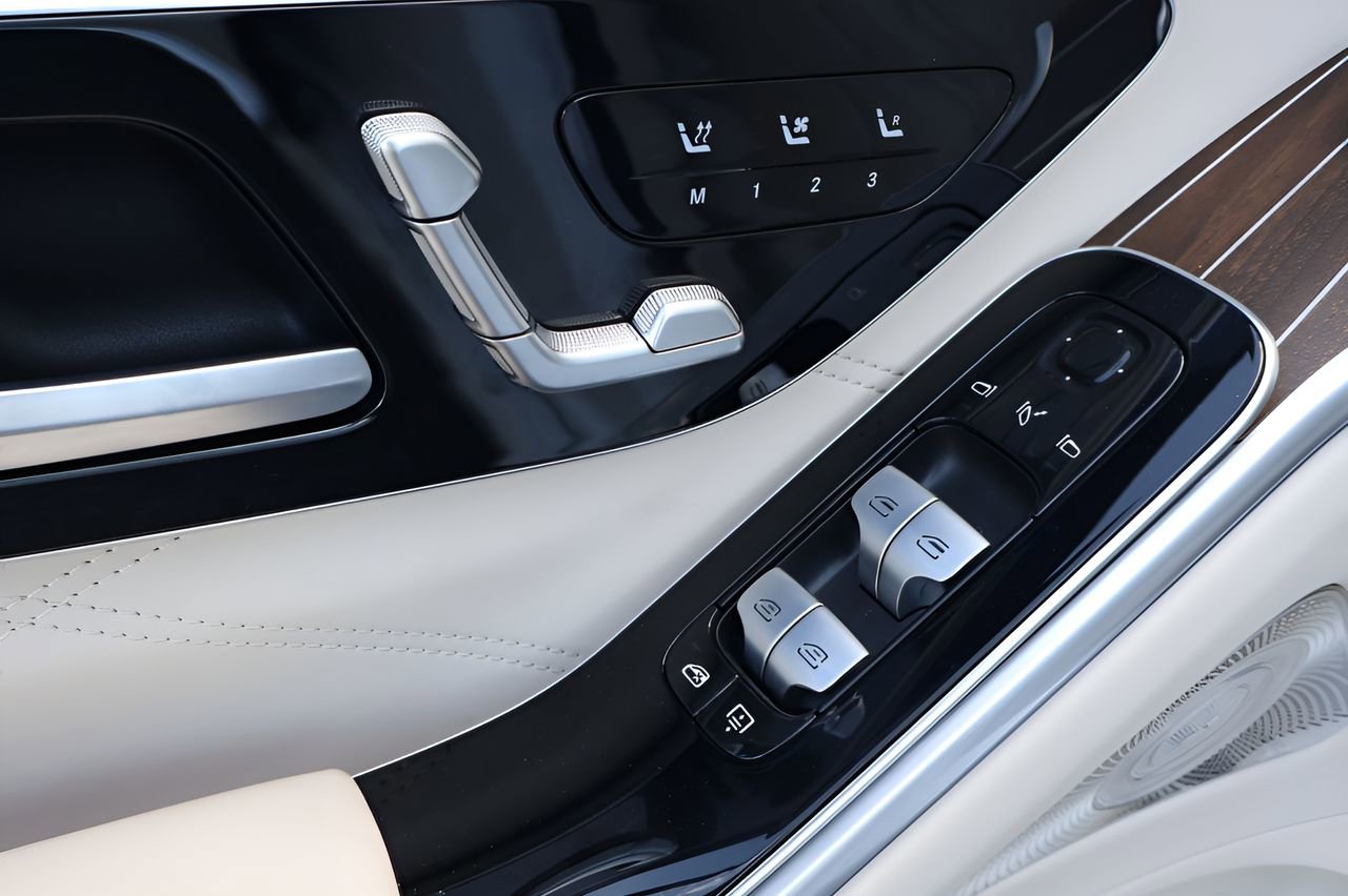 Used 2024 Mercedes-Benz Maybach S 680 4MATIC image 11