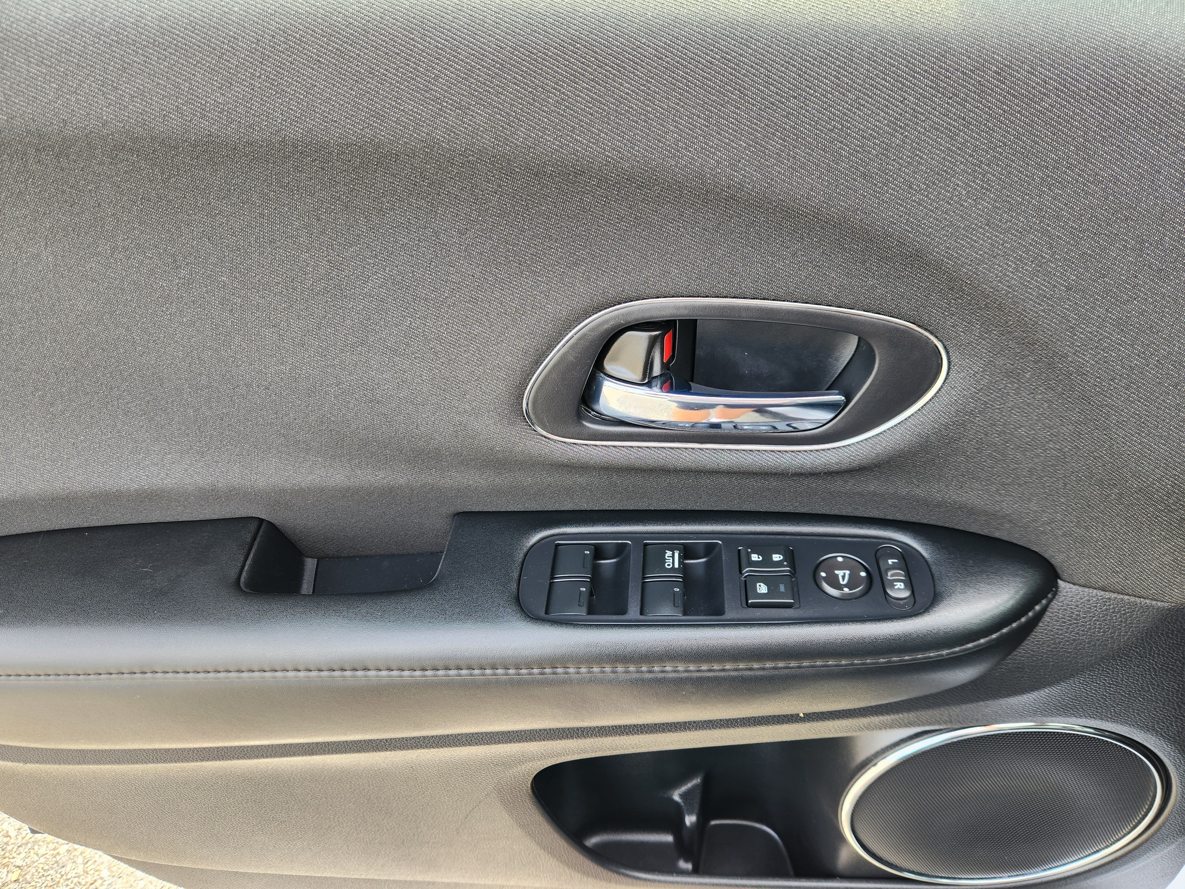 Certified 2022 Honda HR-V EX image 17