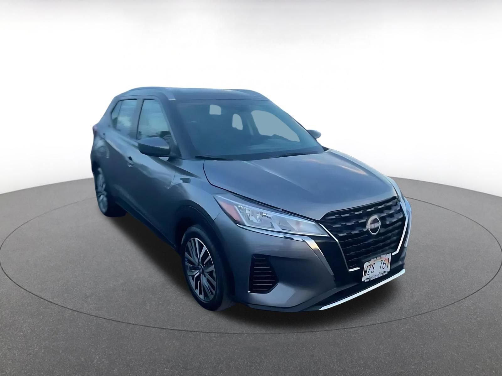 Used 2024 Nissan Kicks SV FWD image 3