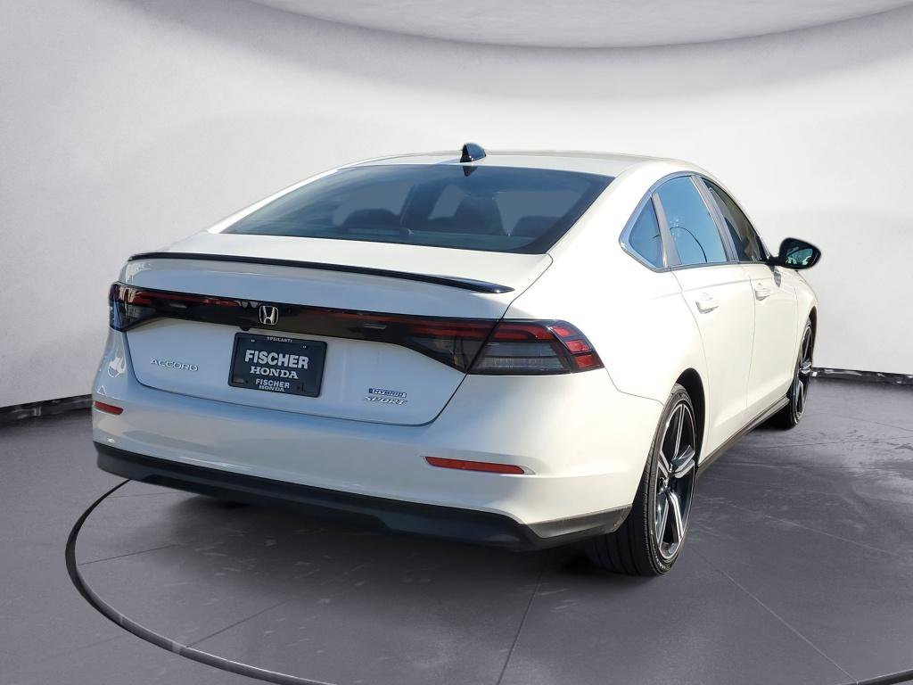 Used 2024 Honda Accord Sport image 3