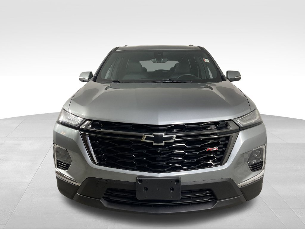 Used 2023 Chevrolet Traverse RS FWD image 3