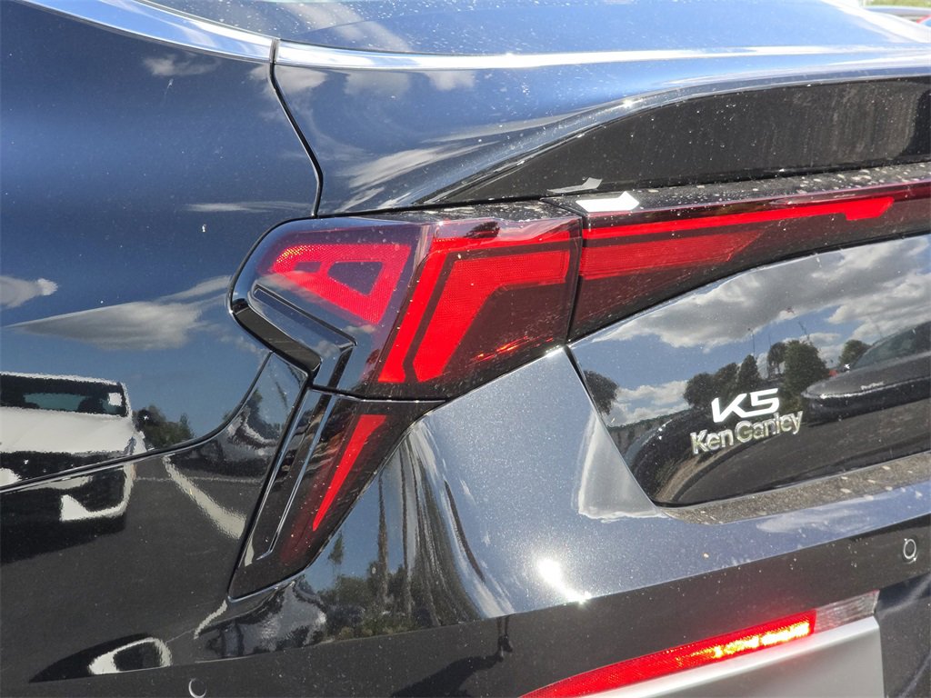 New 2026 Kia K5 EX image 11