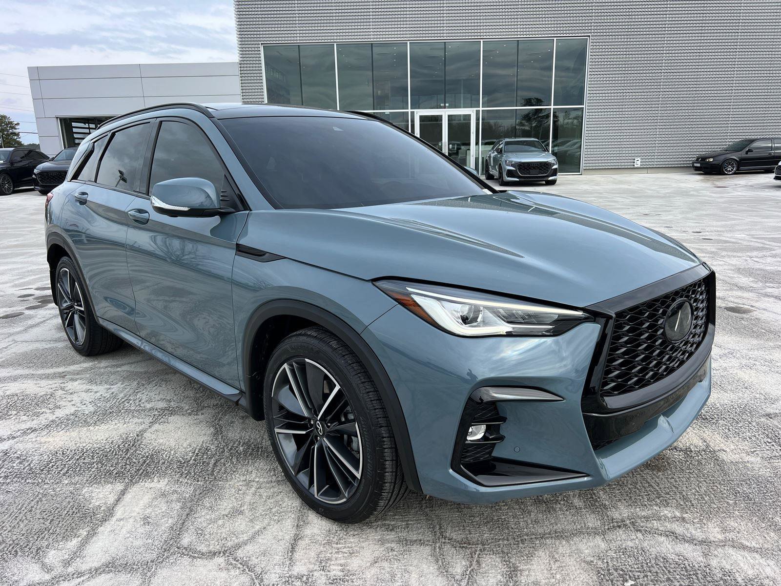 Used 2024 INFINITI QX50 Sport image 3