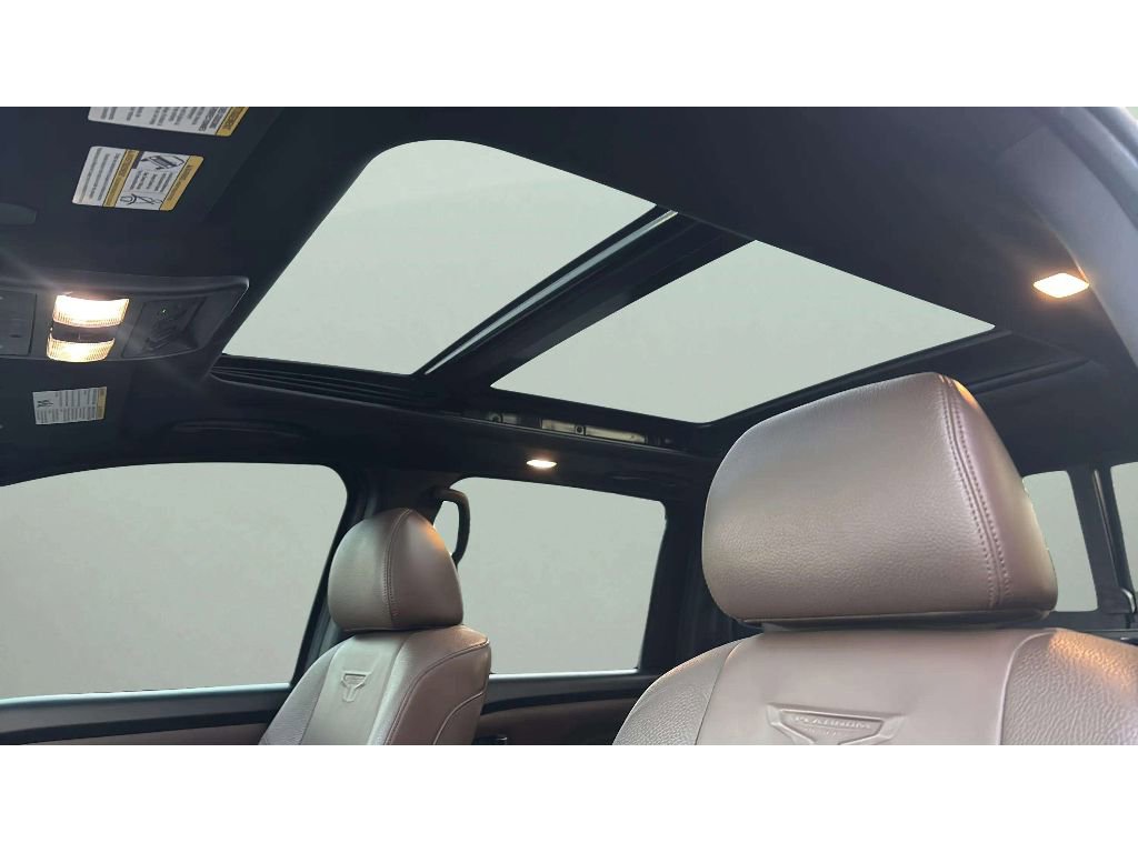 Used 2021 Nissan Titan Platinum Reserve w/ Moonroof Package image 10