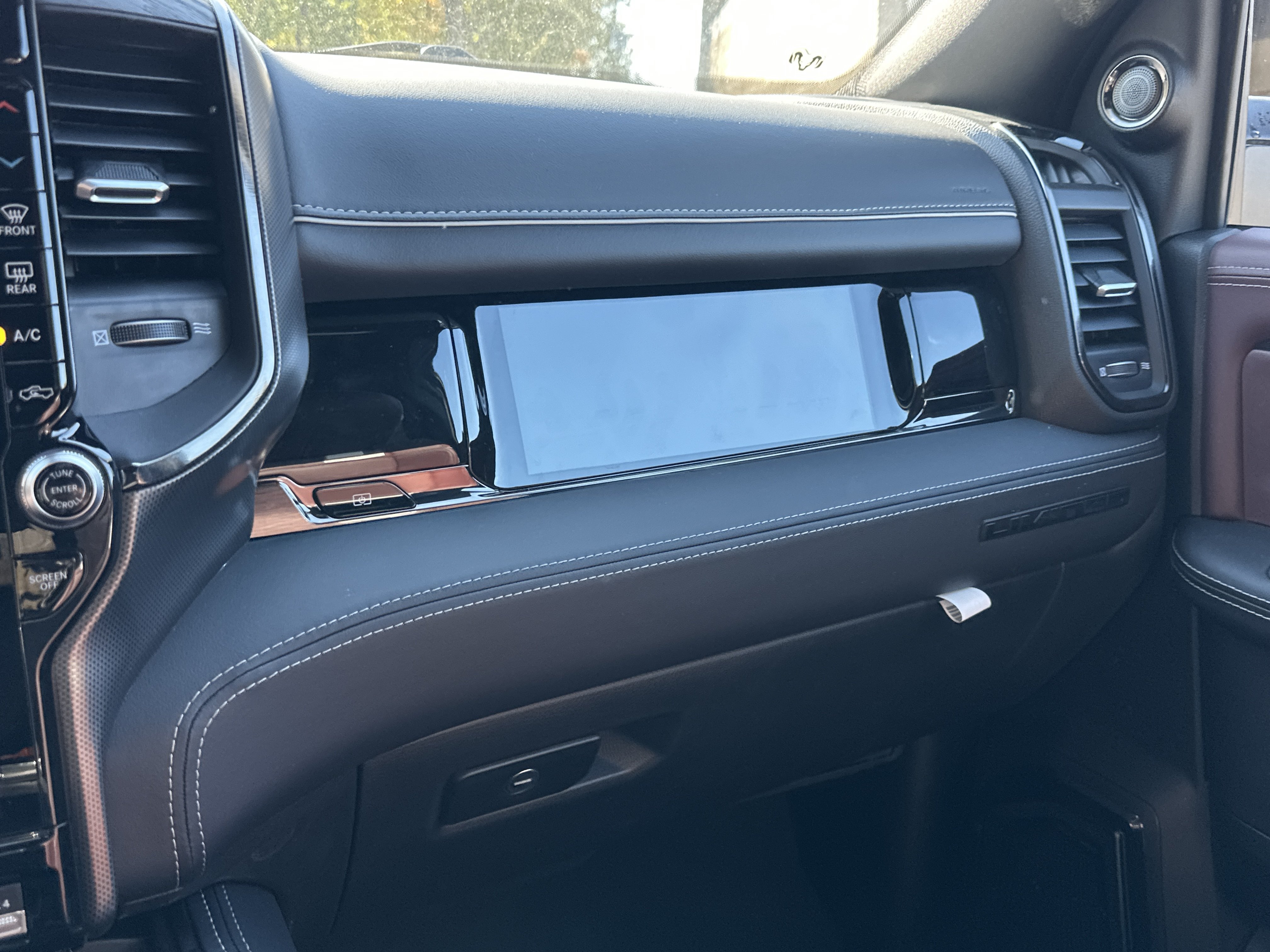 New 2027 RAM 3500 Limited AWD/4WD image 6