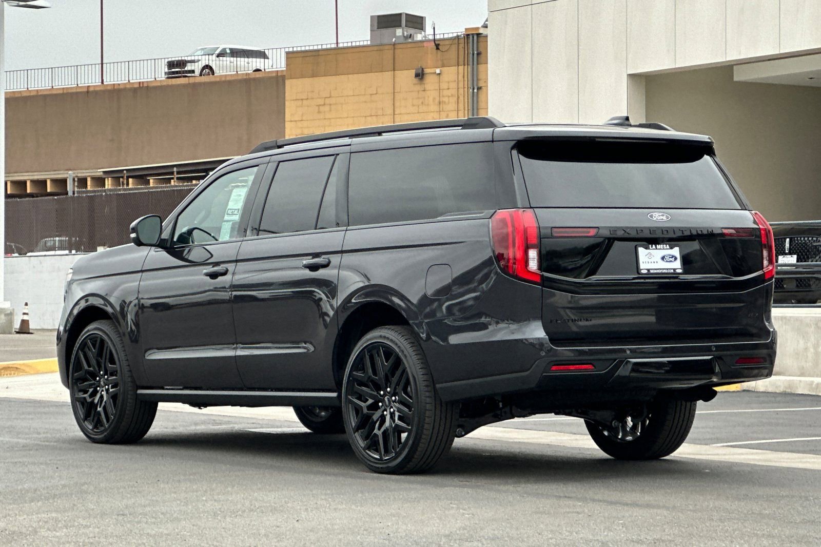 New 2026 Ford Expedition Max Platinum w/ Stealth Performance Package AWD/4WD image 5