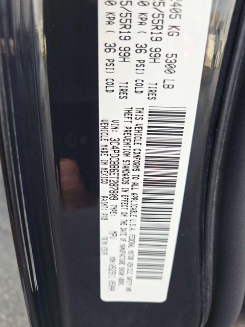 Used 2014 Dodge Journey SXT w/ Flexible Seating Group image 29