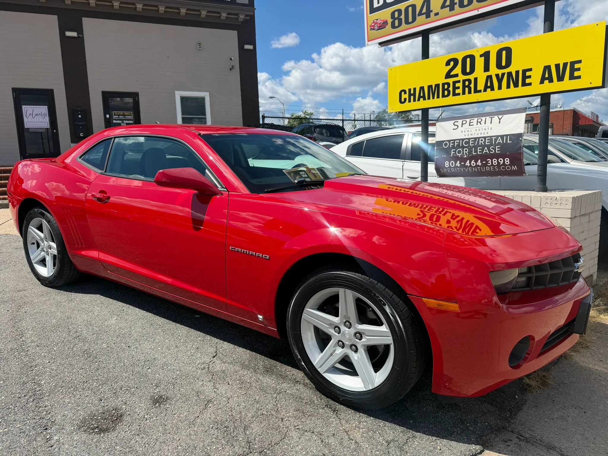 Used 2010 Chevrolet Camaro LT RWD image 2