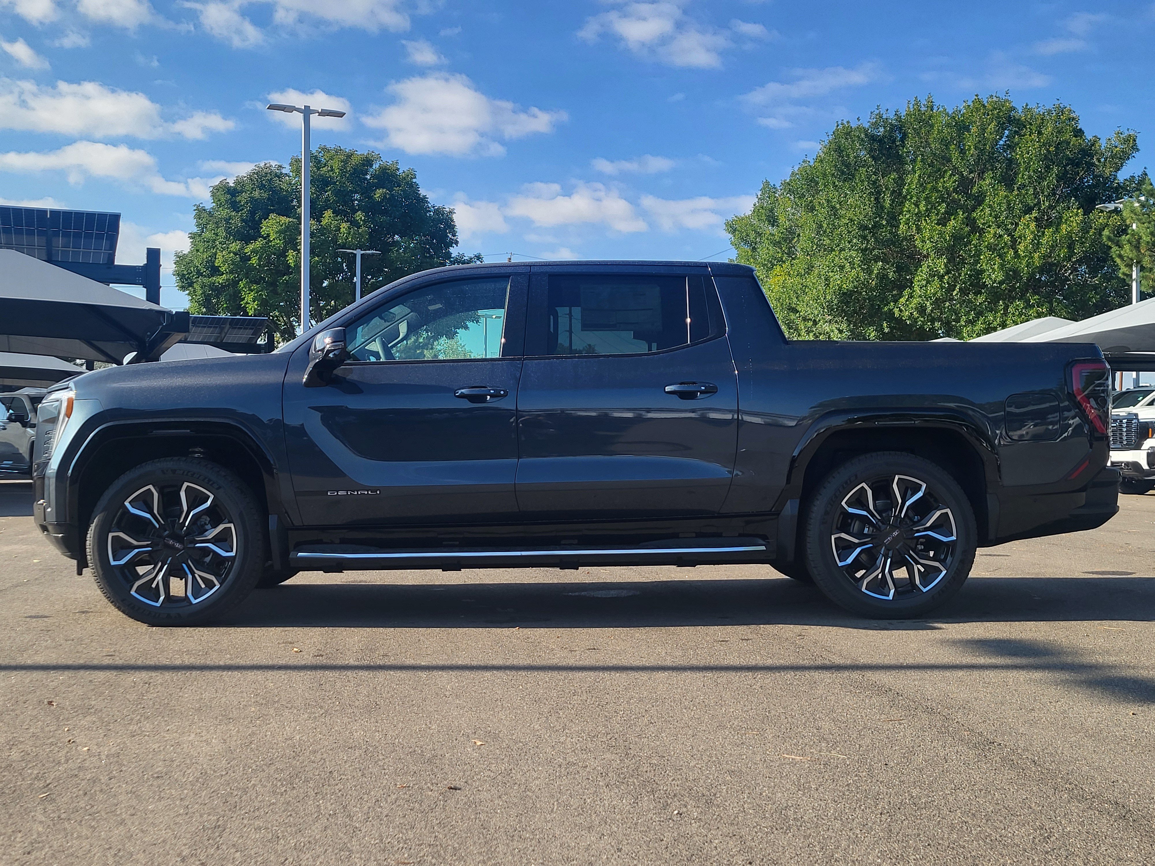 New 2026 GMC Sierra EV Denali AWD/4WD image 4