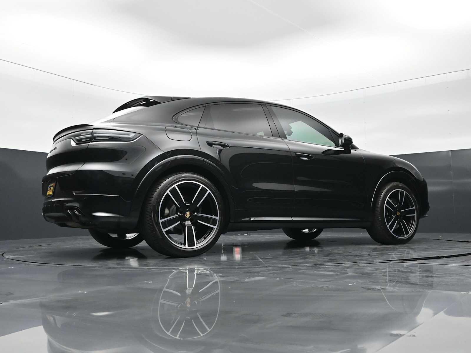 Certified 2023 Porsche Cayenne GTS AWD/4WD image 44