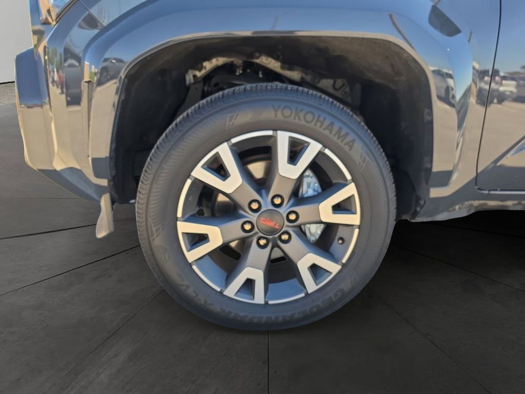 Used 2025 Toyota 4Runner TRD Sport AWD/4WD image 14