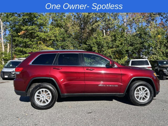 Used 2019 Jeep Grand Cherokee Laredo AWD/4WD image 2