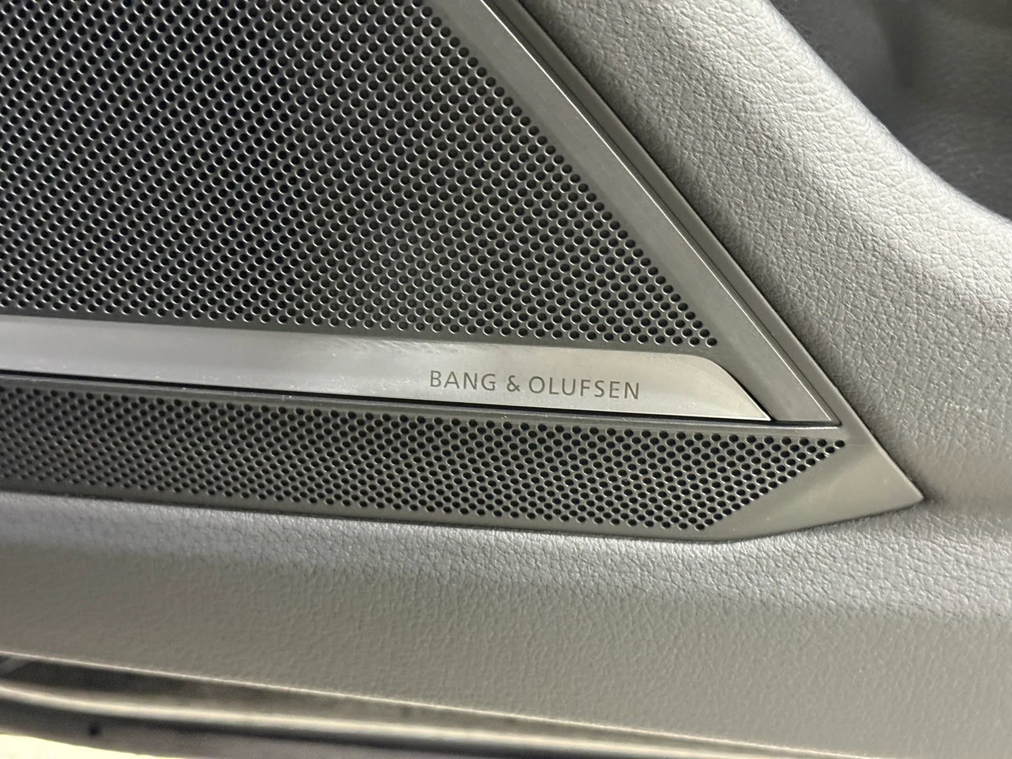 Used 2021 Audi RS 6 w/ Carbon Optic Package image 47