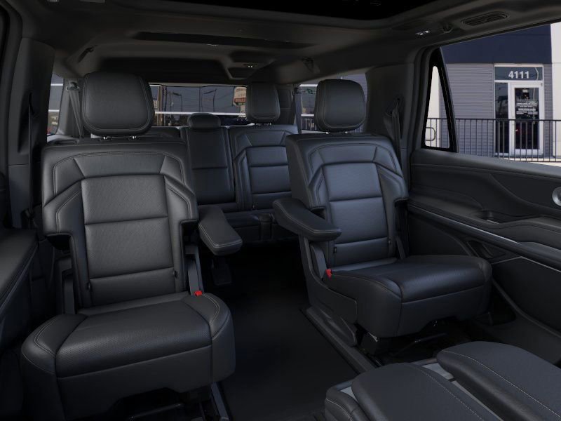 New 2025 Lincoln Navigator L Reserve w/ Jet Appearance Package image 11