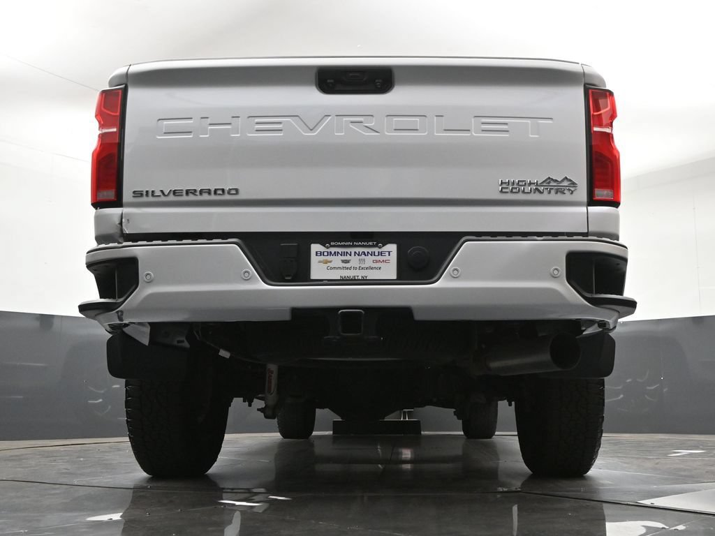 Certified 2025 Chevrolet Silverado 3500 High Country w/ High Country Premium Package AWD/4WD image 26