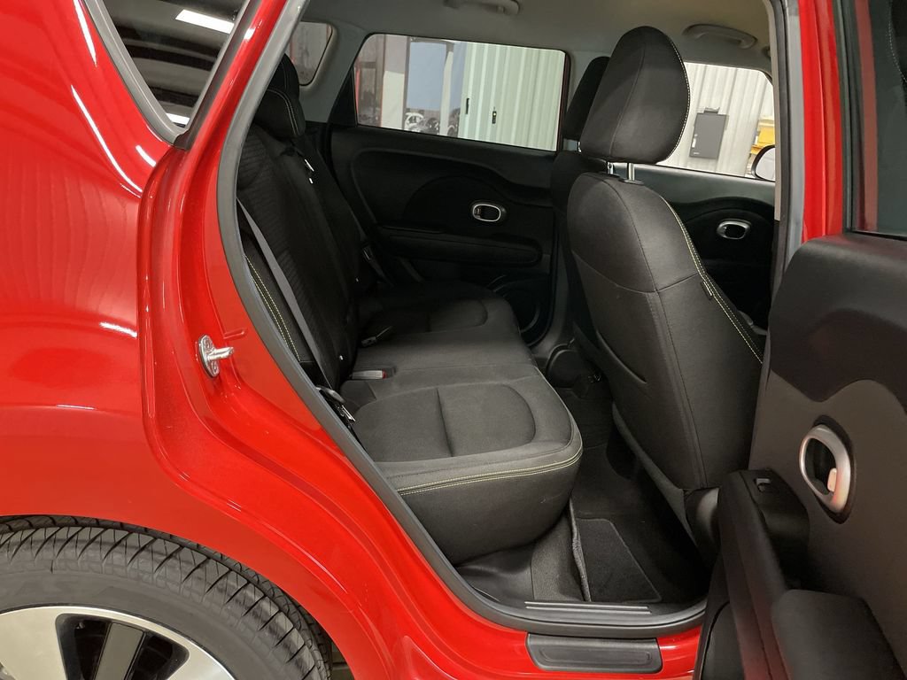 Used 2016 Kia Soul + w/ Designer's Package FWD image 26