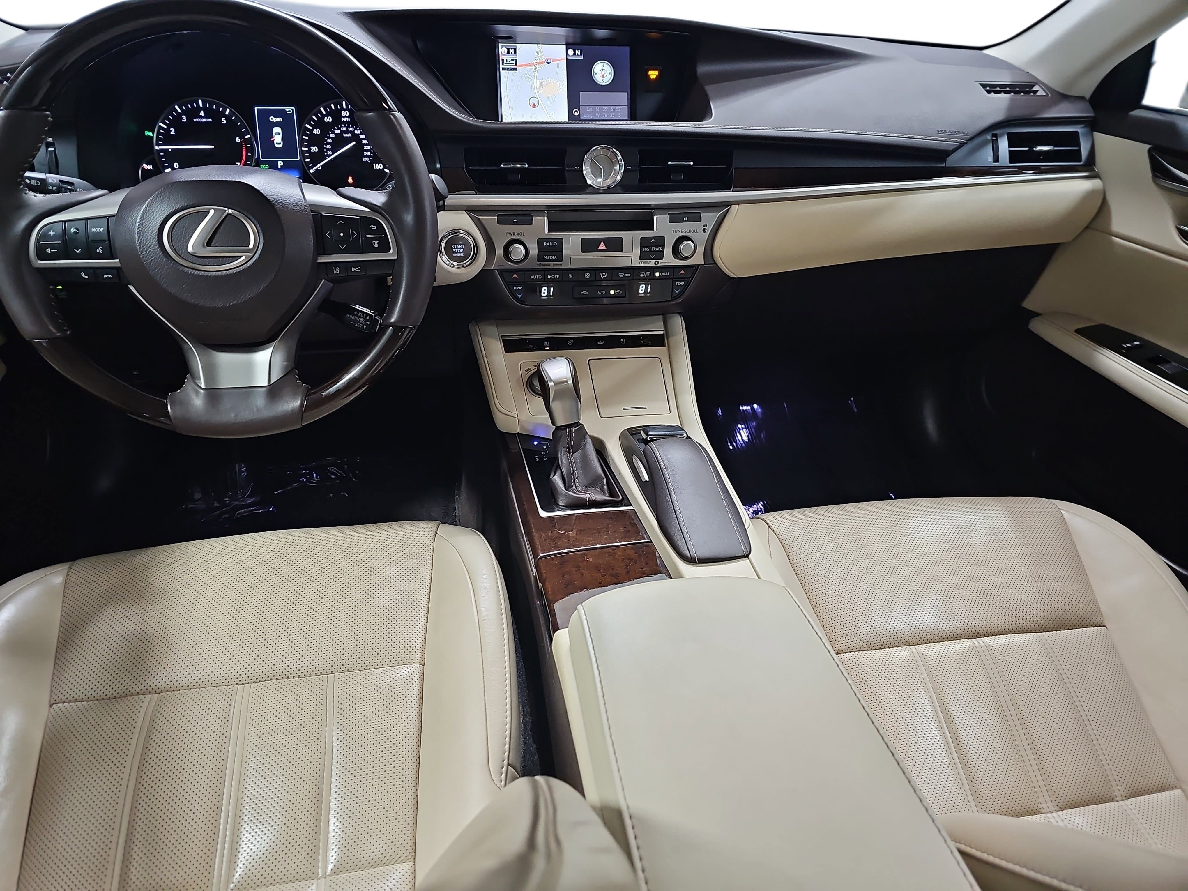 Used 2017 Lexus ES 350 image 9