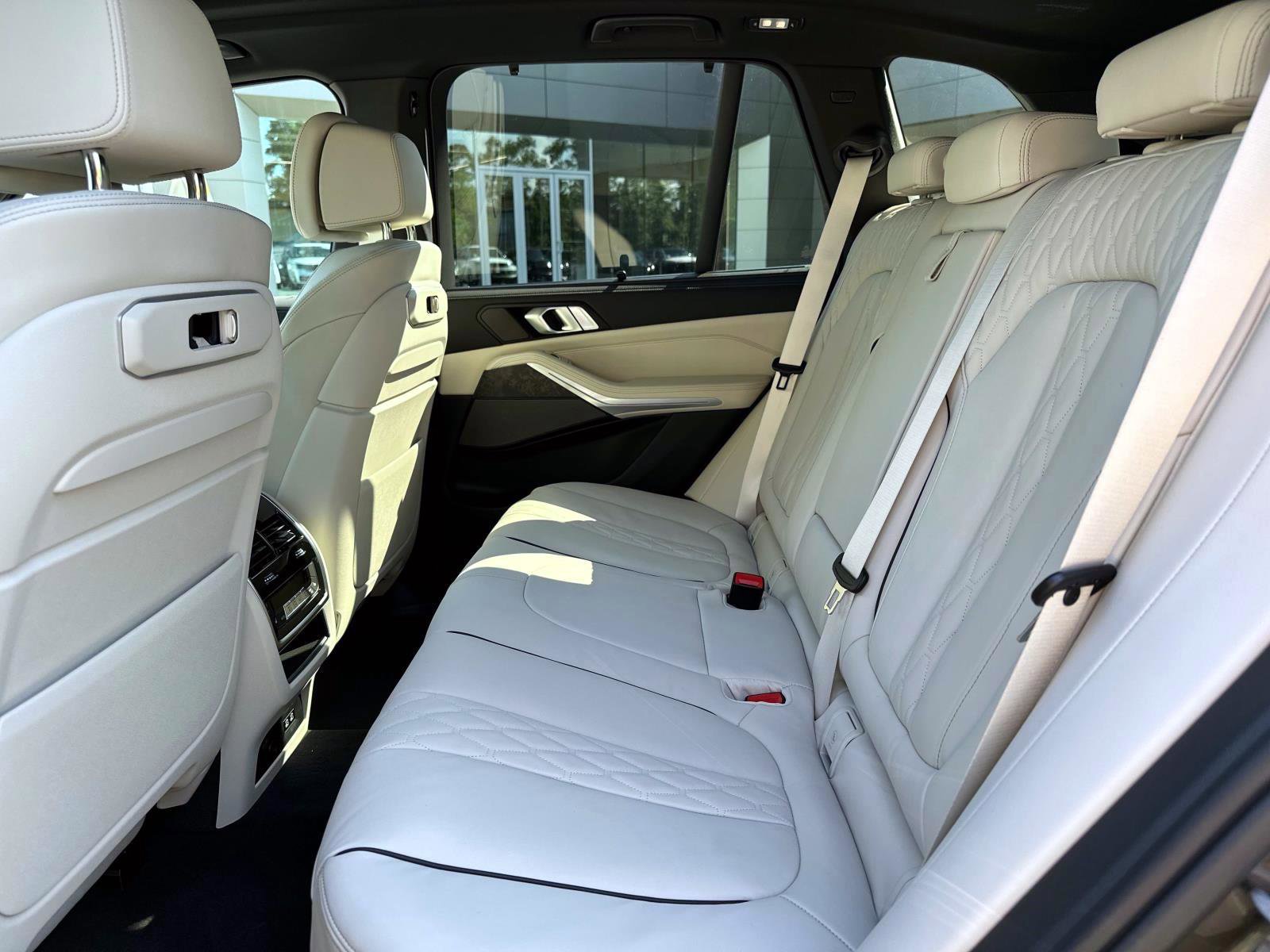 New 2026 BMW X5 xDrive40i w/ Executive Package image 12
