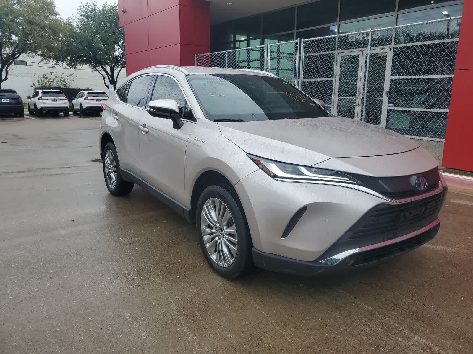 Used 2021 Toyota Venza XLE AWD/4WD image 9