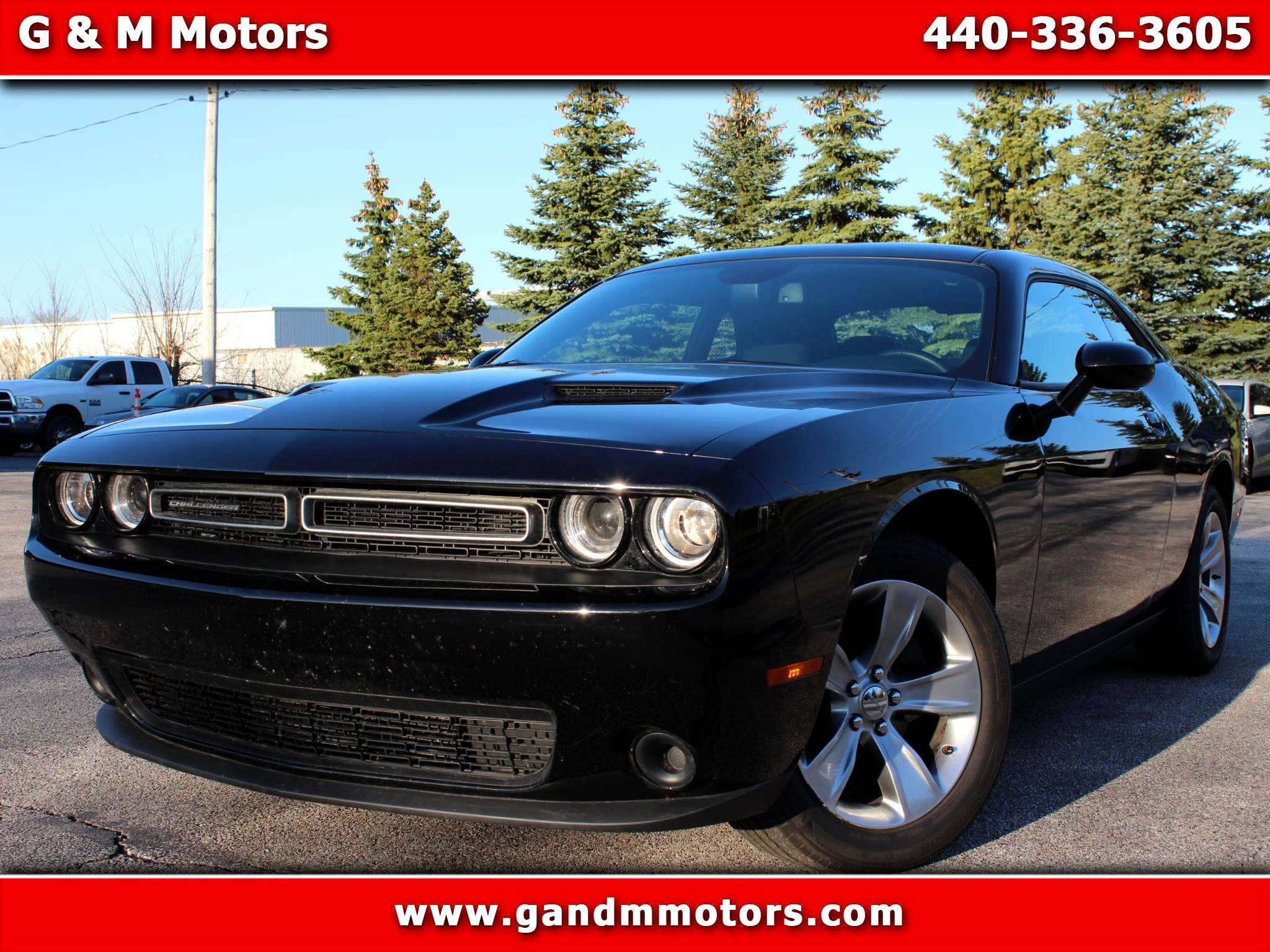 Used 2021 Dodge Challenger SXT image 1