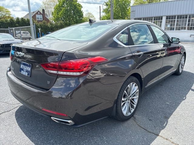 Used 2015 Hyundai Genesis 3.8 RWD image 5